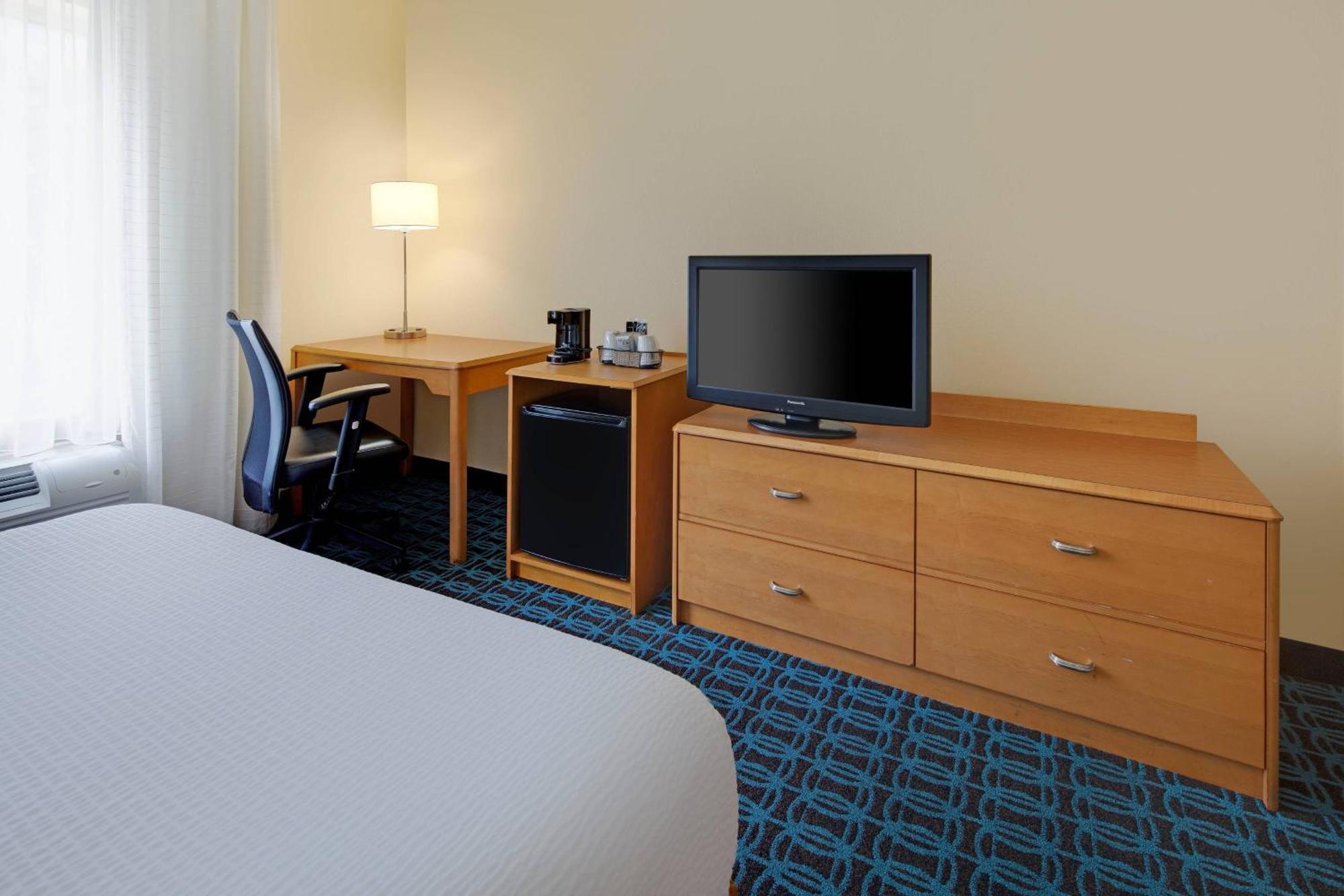 Fairfield Inn & Suites Austin University Area Exterior photo