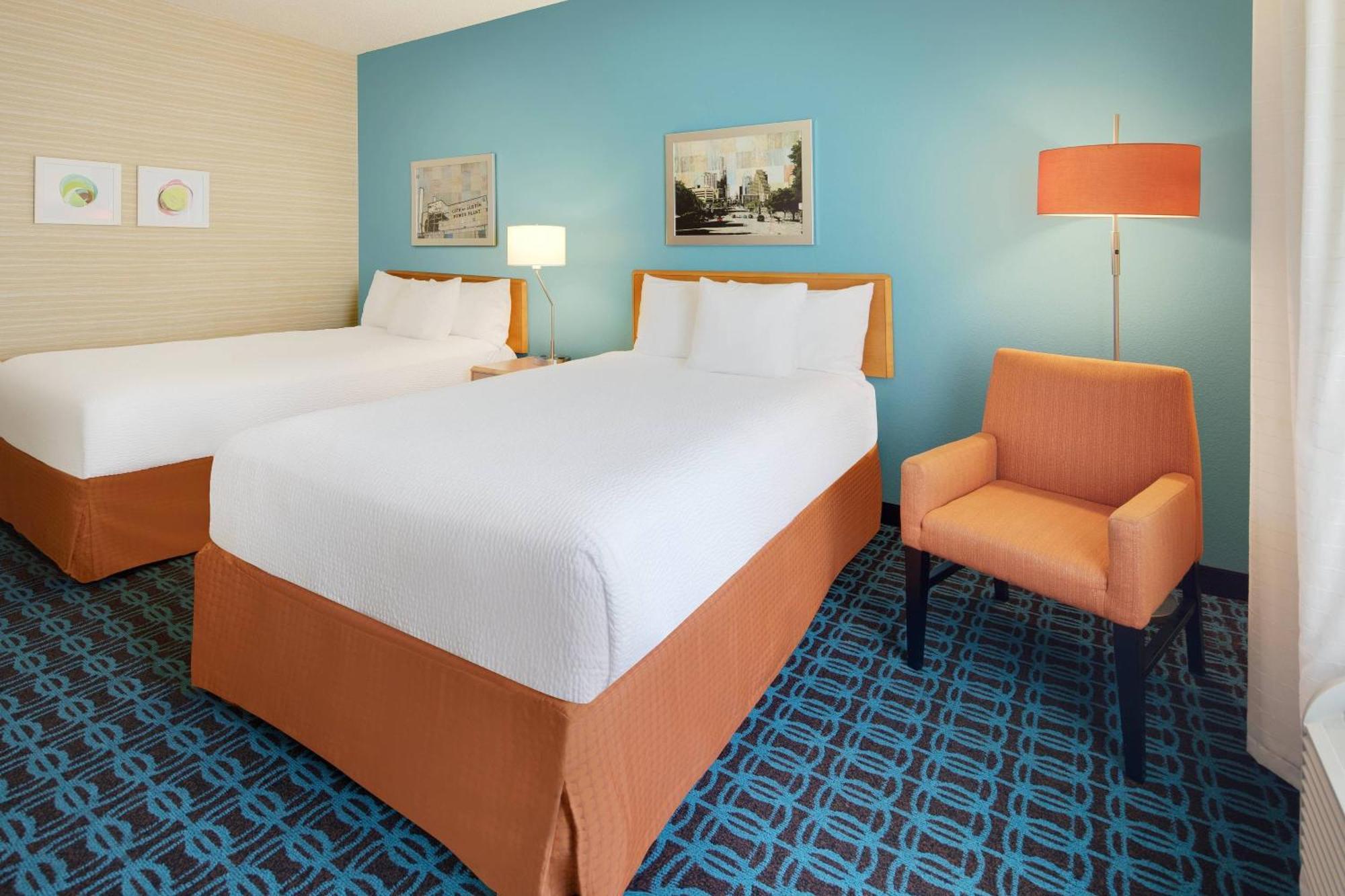 Fairfield Inn & Suites Austin University Area Exterior photo