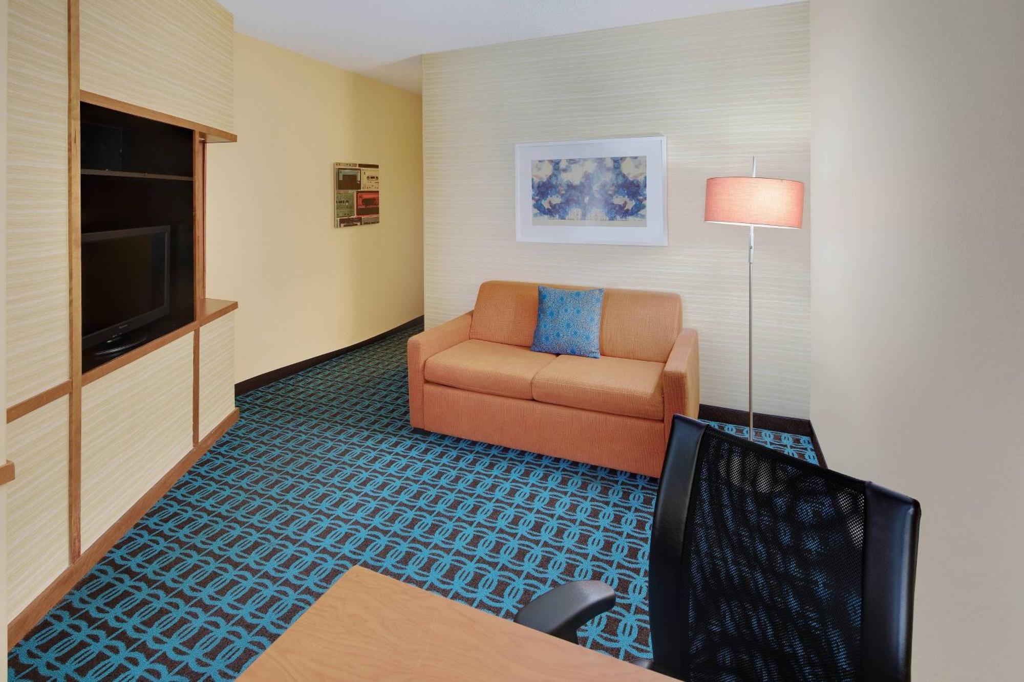 Fairfield Inn & Suites Austin University Area Exterior photo