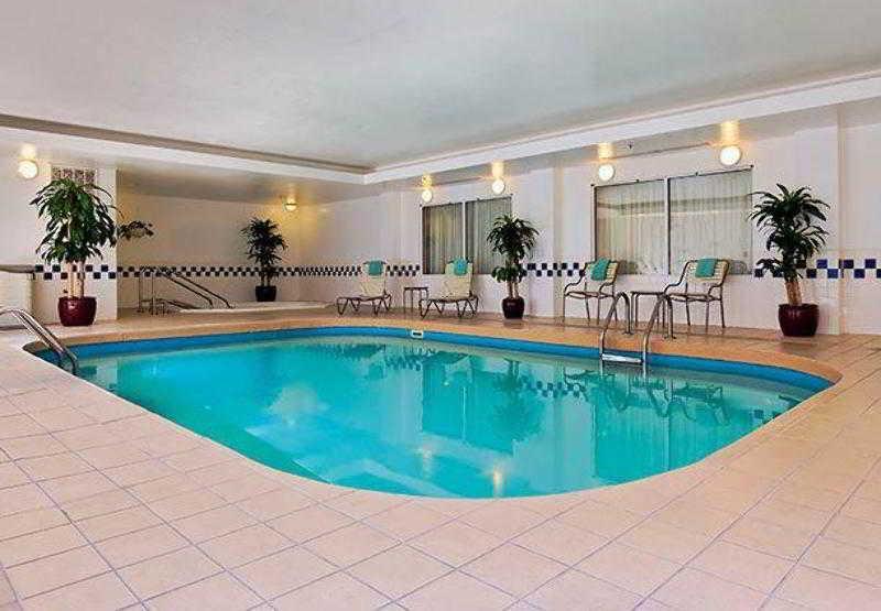 Fairfield Inn & Suites Austin University Area Facilities photo